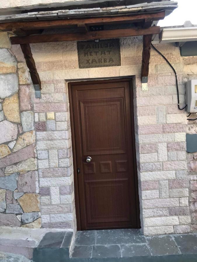 ホテルHouse ジロカストラ エクステリア 写真